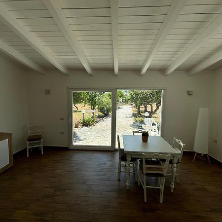 Tenuta Pizzi San Pietro Vernotico Exterior photo